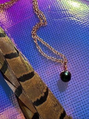 Dark Green Pearl Pendant